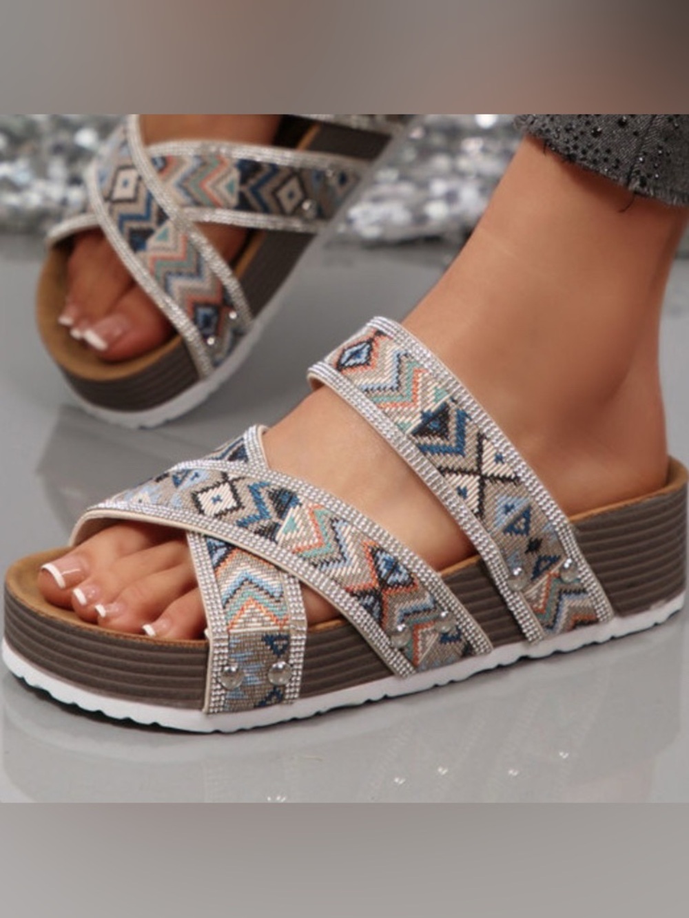 Western Print Platform Sandals - Picture 4 of 6